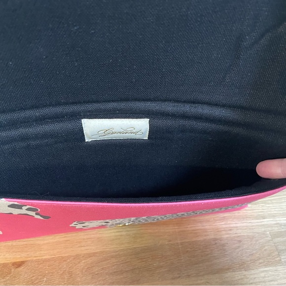 Garland Cheetah Clutch - Picture 4 of 7